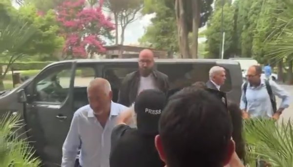 罗马诺：齐灵门将瓦尼亚袭取那不勒斯体检，转会费2100万欧元