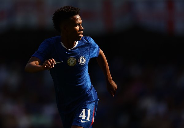 打入欧冠处子球，官方：埃斯特旺当选切尔西5-1阿贾克斯队内最好