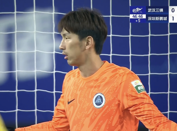 跟着10东谈主新鹏城2-1赢三镇，梅州1-4，中超最新积分：2队基本左迁