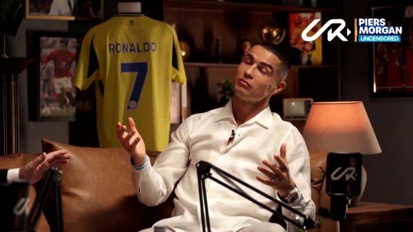 编订群众！摩根预报把C罗说“不念念谦善”放梅西话题后，实质谈车