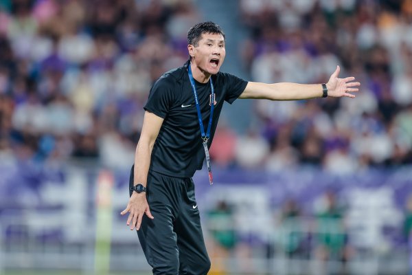 记者：说真话挺佩服邵佳一，中国足球用东谈主之际他勇气可嘉