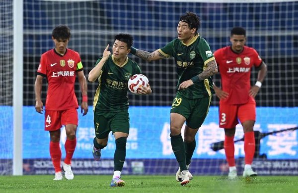中超第29轮权衡：海港难胜浙江，申花战平新鹏城！国安送亚泰一程