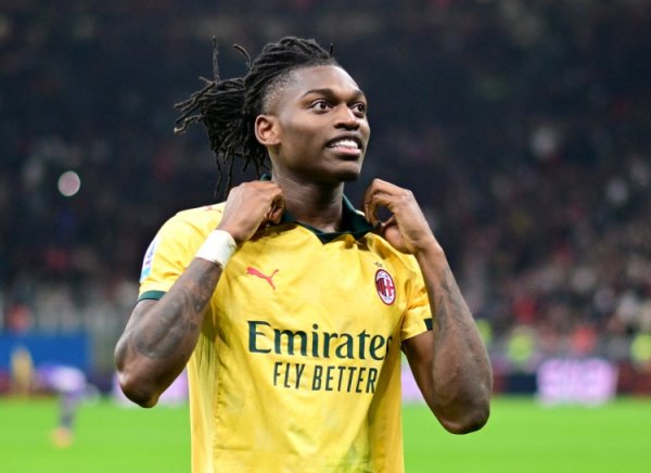 👀英媒：阿尔特塔一直很赏玩莱奥，但愿签他与萨卡构成双翼