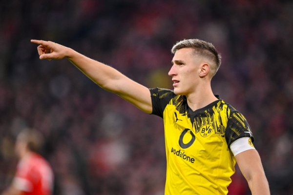 世体：巴萨中卫引援步地施洛特贝克，球员估价4000万欧元