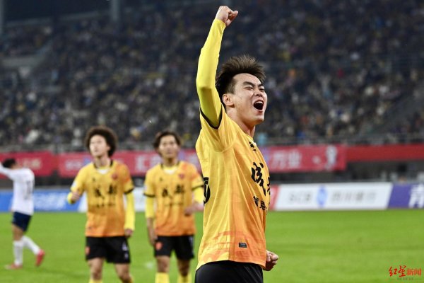 N次加油！21133名球迷海涵点火赛场