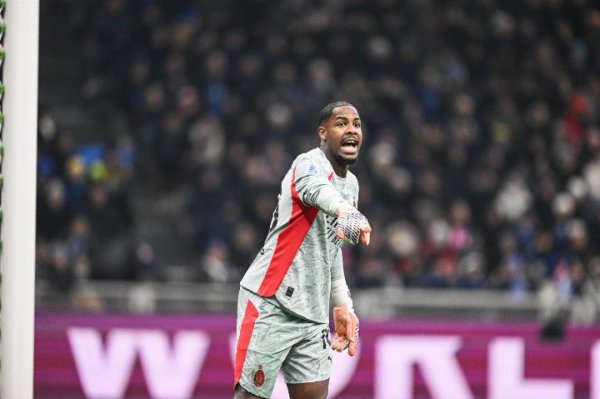 输在门将❓挑剔员：索默单手扑救但没扑好 迈尼昂告捷迷惑恰20