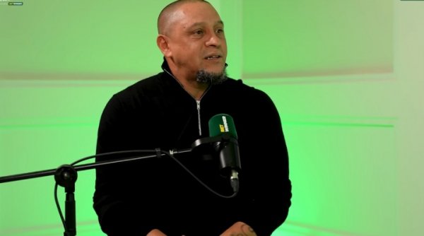 左边卫对决⚔️卡洛斯：马尔蒂尼是民众，但我合计马塞洛是最好