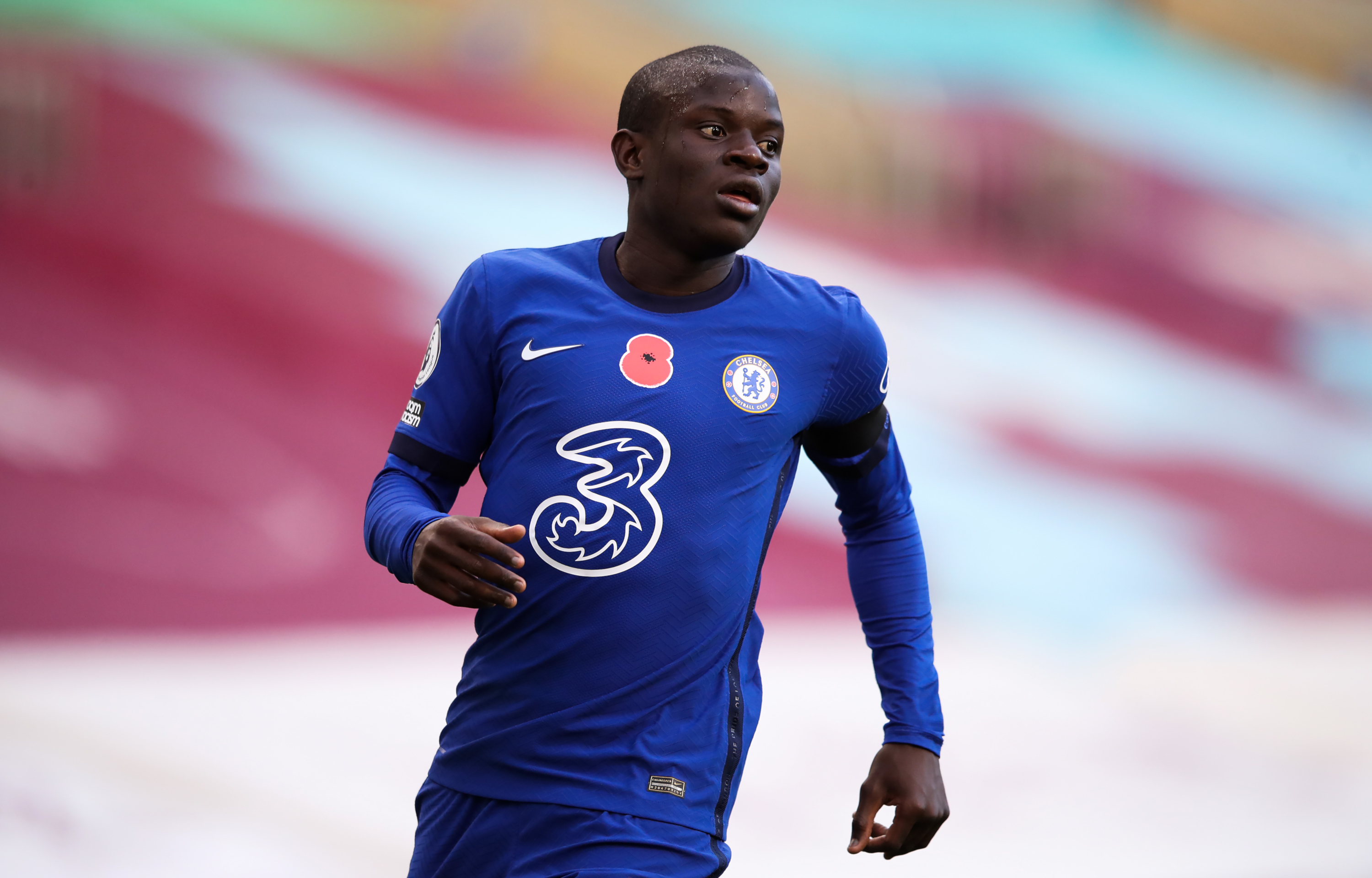 B席伸手喧阗门将！格瓦迪奥尔角球契机破门，Var介入后裁判判灵验